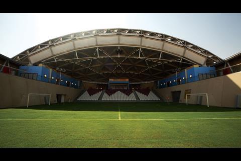 World Cup matches cannot be played under cover, so a rotating roof protects the showcase from the sun and wind, but opens the pitch to the sky when needed